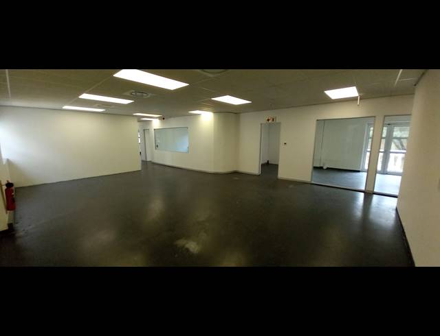 419M² OFFICE TO LET IN BRYANSTON